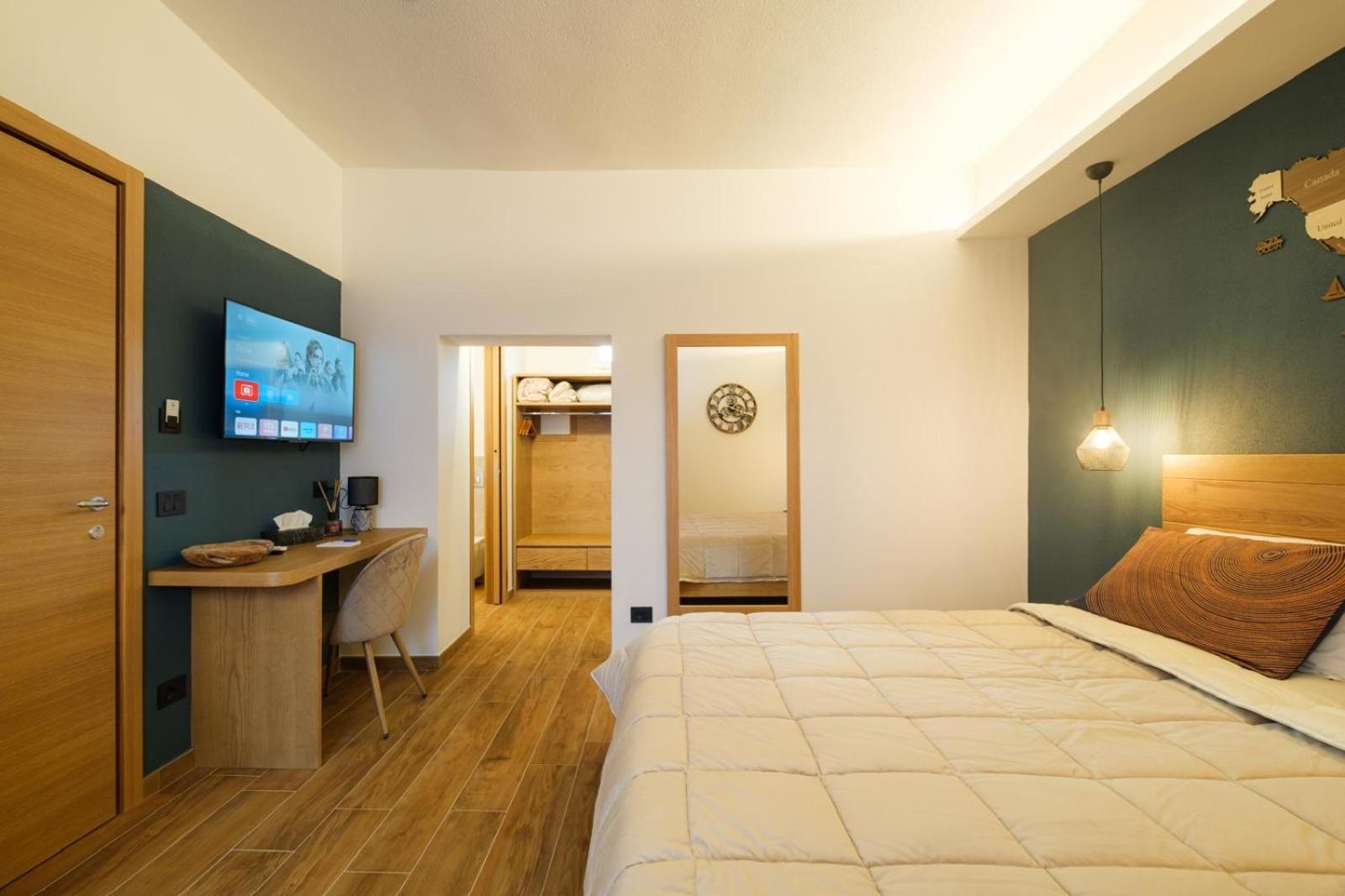 In Centro Da Carlotta Hotell Olbia Exteriör bild